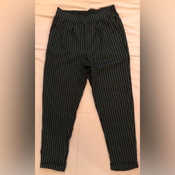 NWOT Indigo Rein Black & White Pinstripe Elastic Waist Casual Business Pant - 11 - Picture 3 of 9
